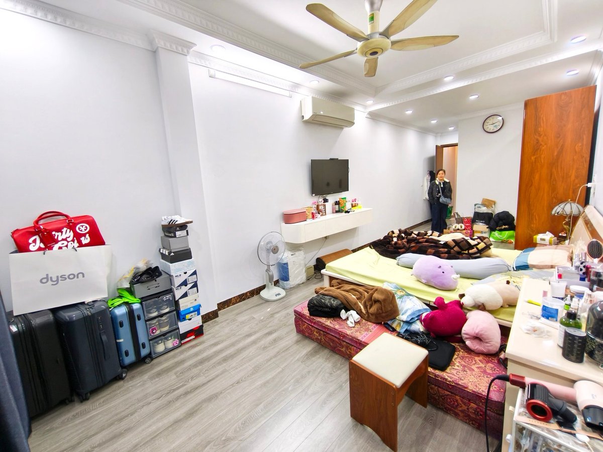 Bán Nhà Bạch Đằng. Hoàn Kiếm. Ô Tô. DT 35m2. MT 3.3m. 5 Tầng. Giá 12.4 Tỷ. 16013015