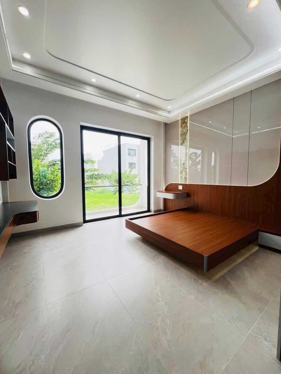 Bán nhà 4 tầng mặt phố KĐT Ngọc Châu, Đồng Triều, ph Ngọc Châu, TP HD, 72m2, mt 4.5m, thang máy 16013021