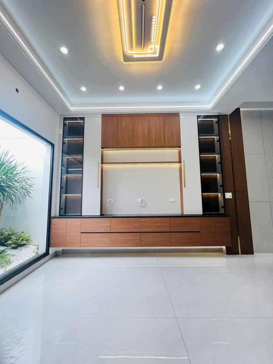 Bán nhà 4 tầng mặt phố KĐT Ngọc Châu, Đồng Triều, ph Ngọc Châu, TP HD, 72m2, mt 4.5m, thang máy 16013021