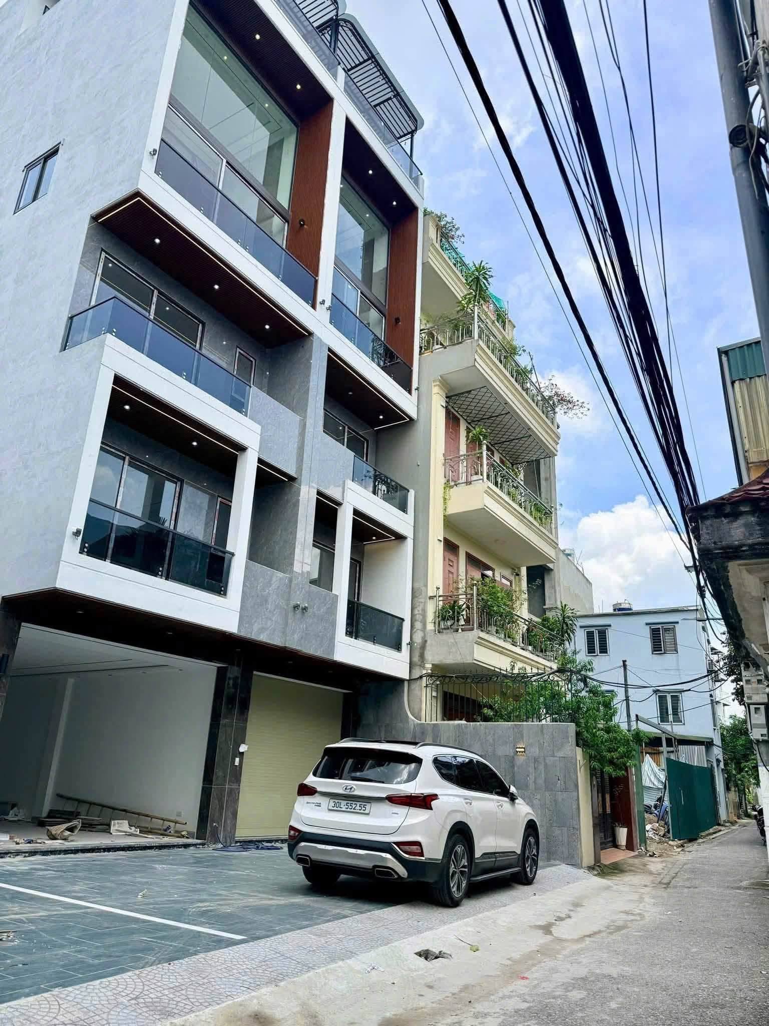 Bán nhà Thạch Bàn,Long Biên 6 tầng,72m,mt4m oto tránh nhỉnh 11 tỷ  16013052