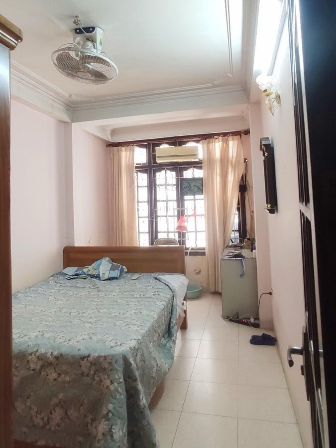 Bán Nhà Đê La Thành. Ba Đình. Ô Tô. DT 33m2. MT 3m. 5 Tầng. Giá 11 Tỷ. 16013068