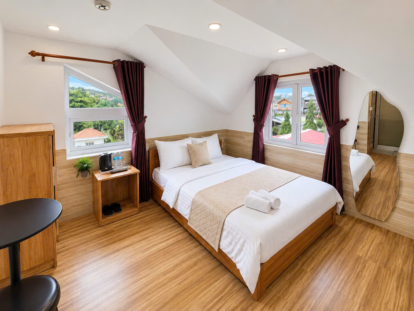 Cần sang nhượng khách sạn mặt tiền đường Hoàng Văn Thụ giá 35 triệu tại Đà Lạt Lâm Đồng 16013107