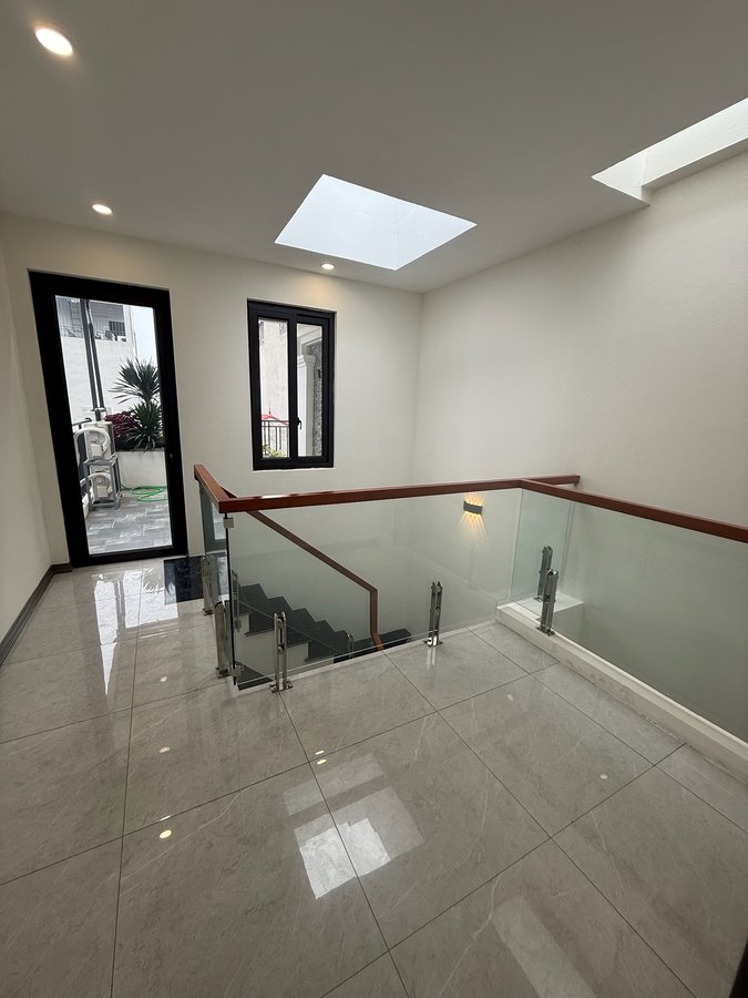 Nhà đẹp Vũ Xuân Thiều, 51m2 full nội thất nhỉnh 7 tỷ 16013149