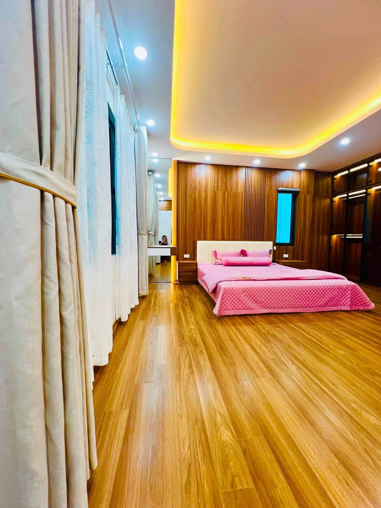 Bán nhà Vân Hồ, 40m2, 5 tầng thang máy mới đẹp, mặt tiền 4.5m, 13.9 tỷ 16013162