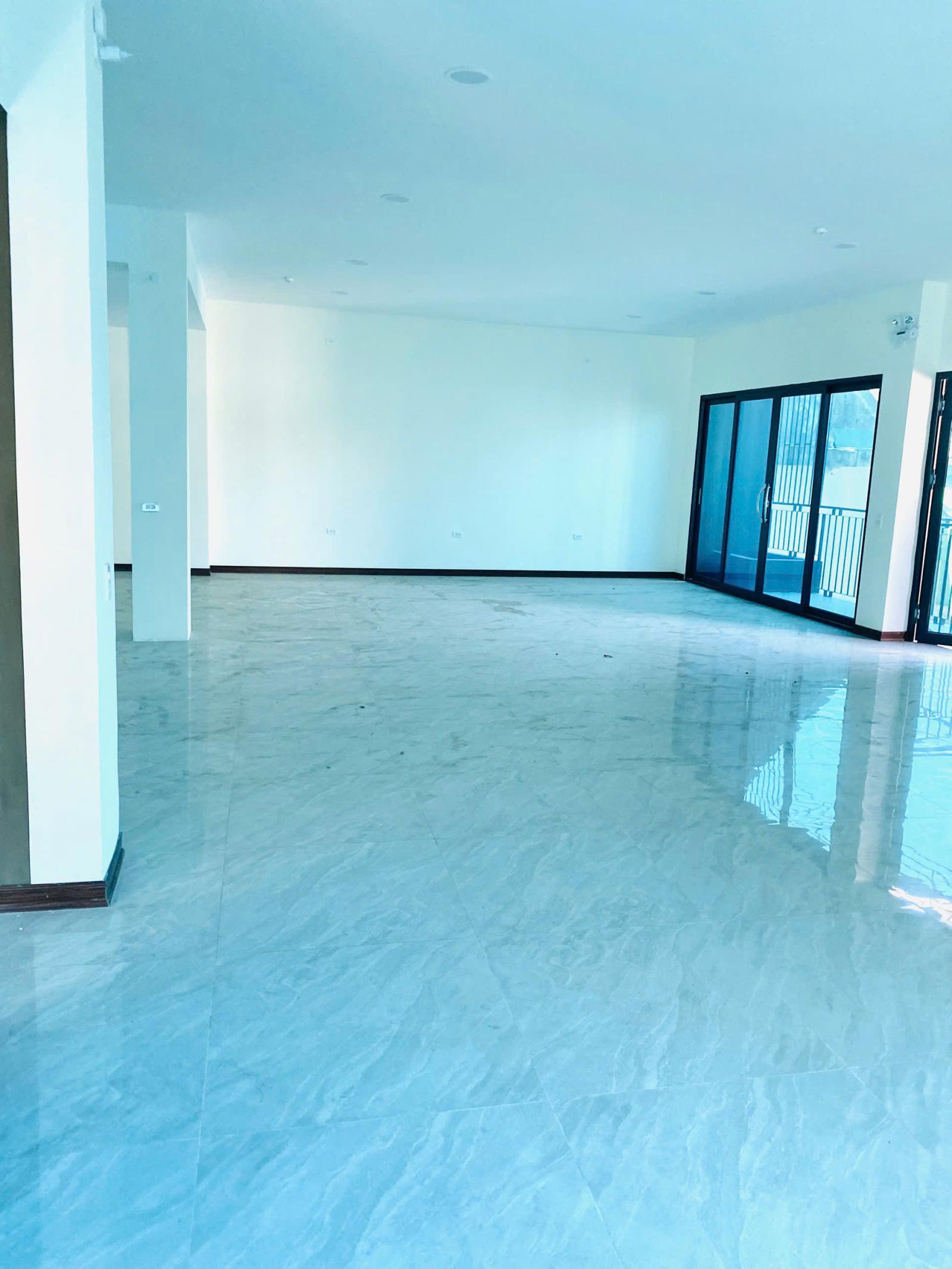 CHO THUÊ MẶT BẰNG  KINH DOANH – MẶT TIỀN ĐẮC ĐỊA ĐƯỜNG NGUYỄN VĂN CỪ, TP. VINH, NGHỆ AN 16013179