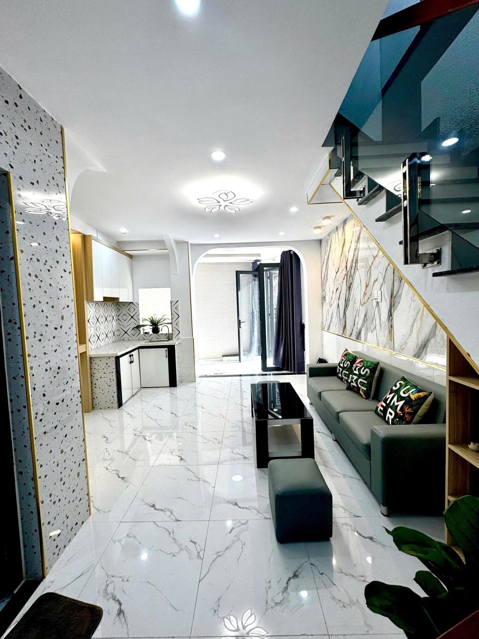 Bán nhà Gò Vấp, ngay ĐH Văn Lang Nhà đẹp 3PN, 44M², Hẻm xe hơi Dương Quảng Hàm, 3.9 tỷ TL
 16013197
