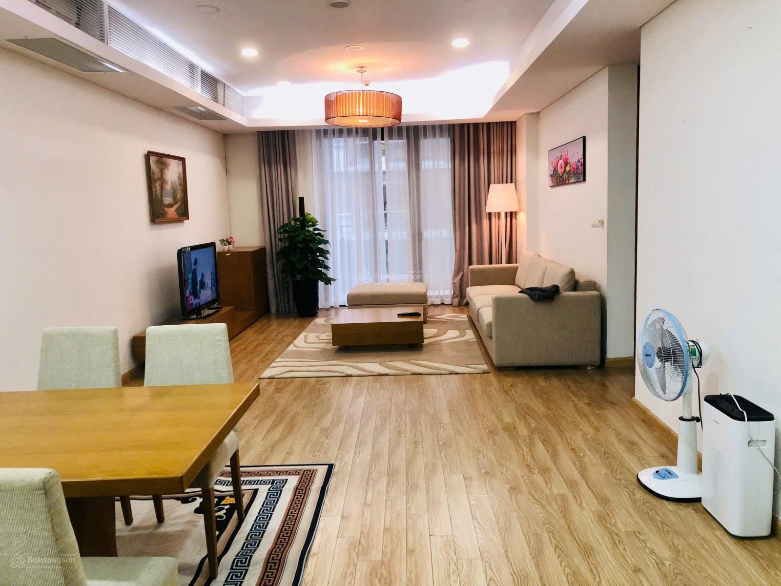 Bán căn hộ cao cấp Dolphin Plaza 128m2, 2 ngủ, 3 wc, tầng 21, full nội thất, giá 10,4 tỷ 16013195