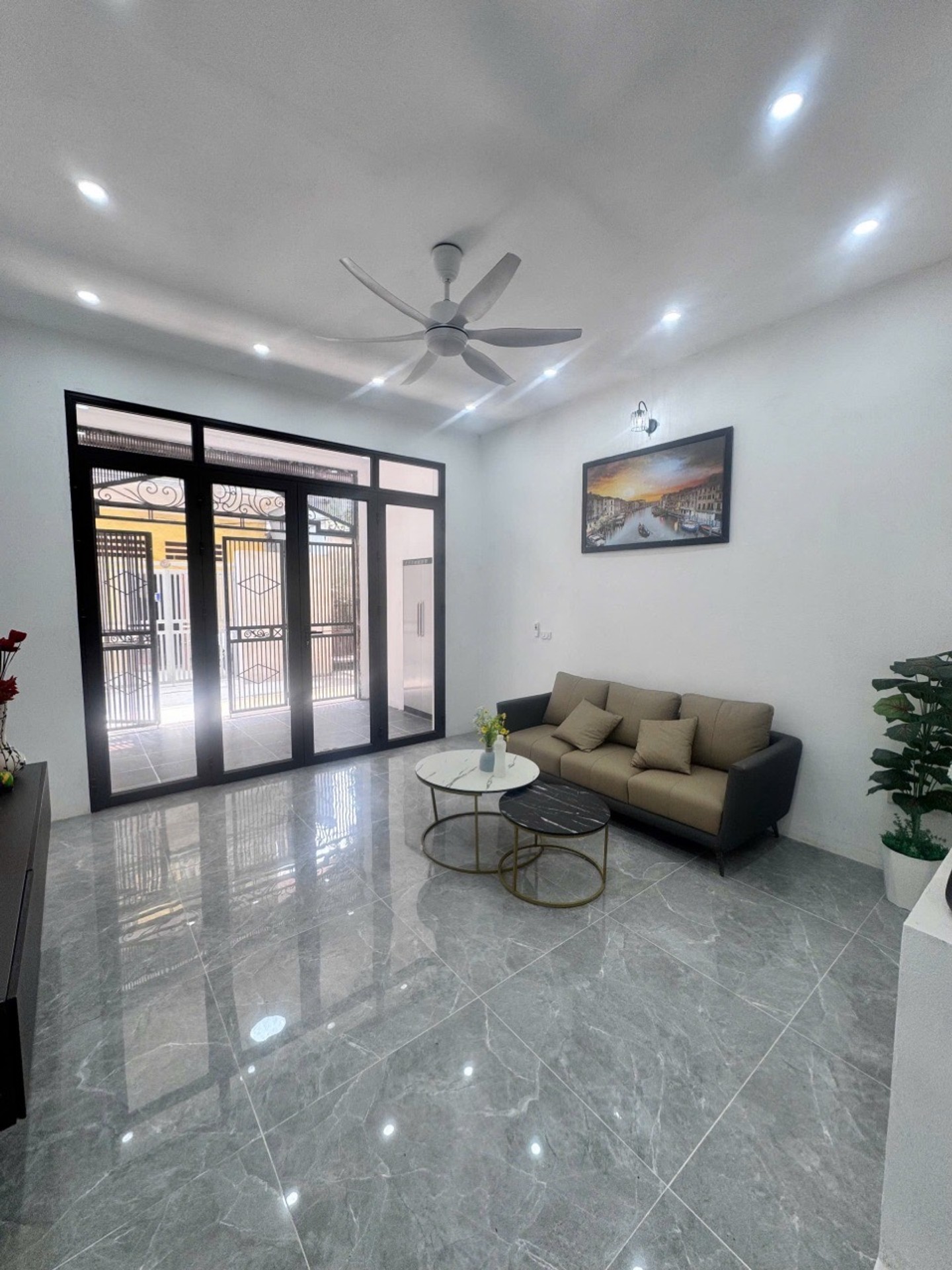 🌷NHÀ DÂN XÂY 57M  - 9900Tr  SỔ ĐỔ - GẦN PHỐ - SIÊU RỘNG THOÁNG - FULL NỘI THẤT - NGUYỄN VĂN LINH / LONG BIÊN🌷  16013229