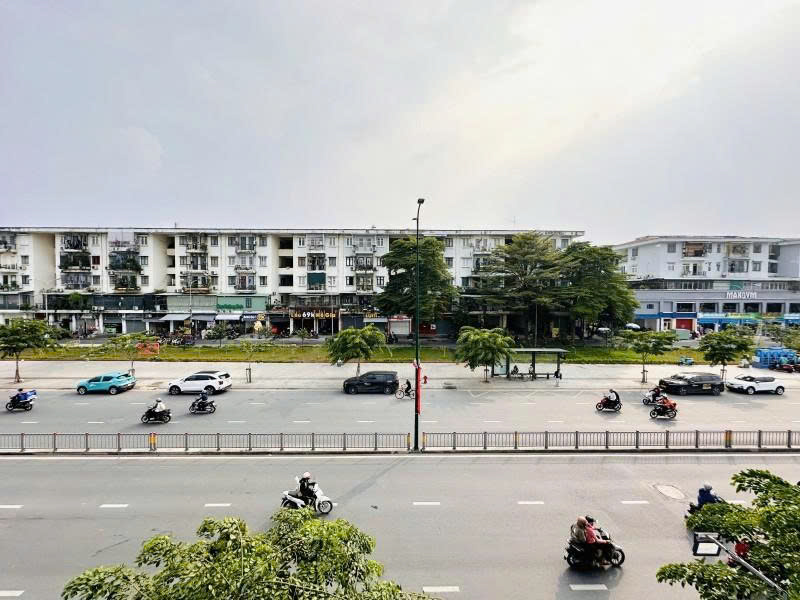 Bán nhà Mặt tiền Dương Quảng Hàm - giao Nguyễn Thái Sơn, 4x14m, 4 Tầng,  chỉ 16,7 Tỷ. 16013276