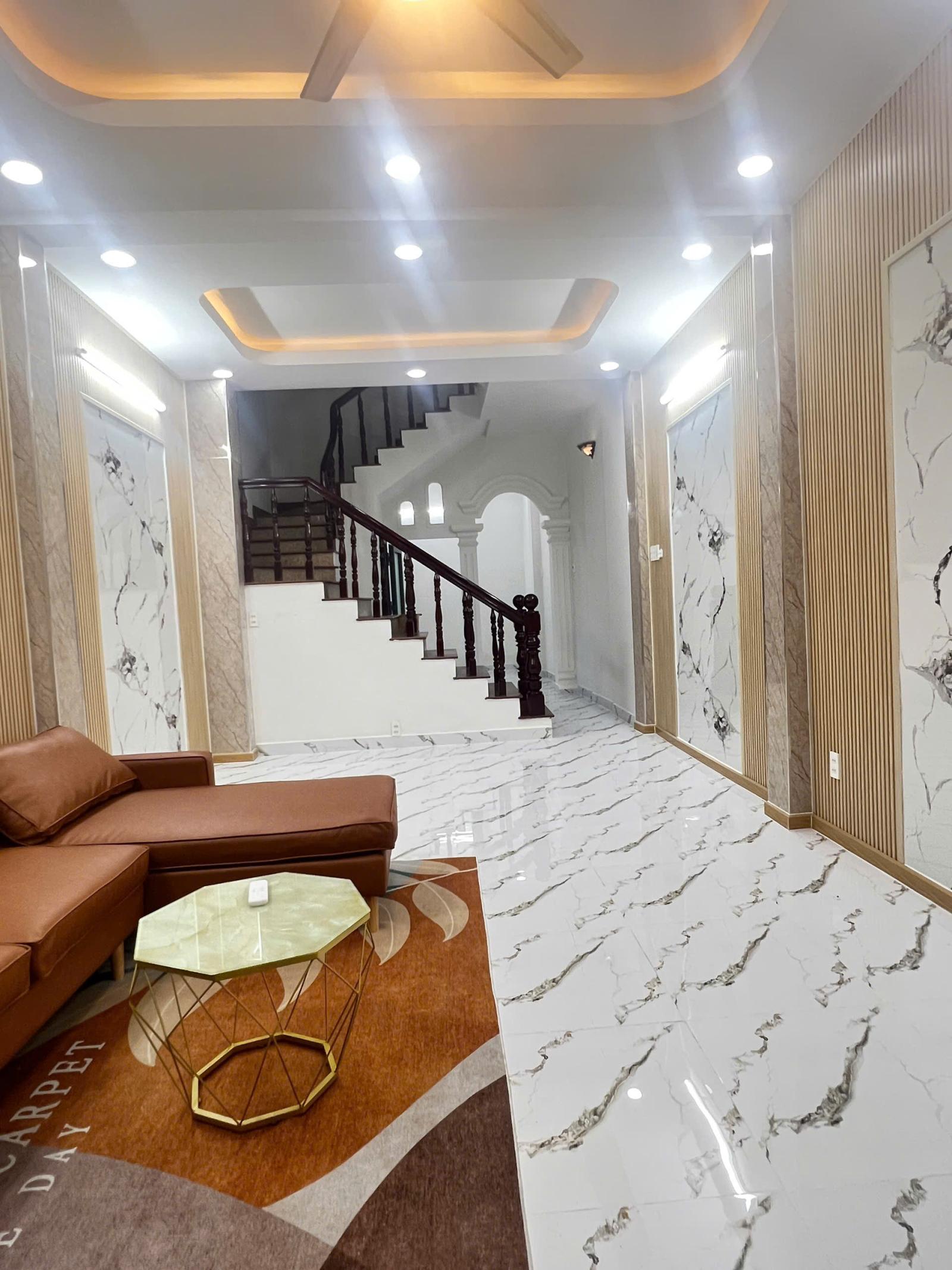 Nhà mới 4 tầng (4x14.5m) hẻm 154 Âu Dương Lân P.Chánh Hưng P3Q8 16013297