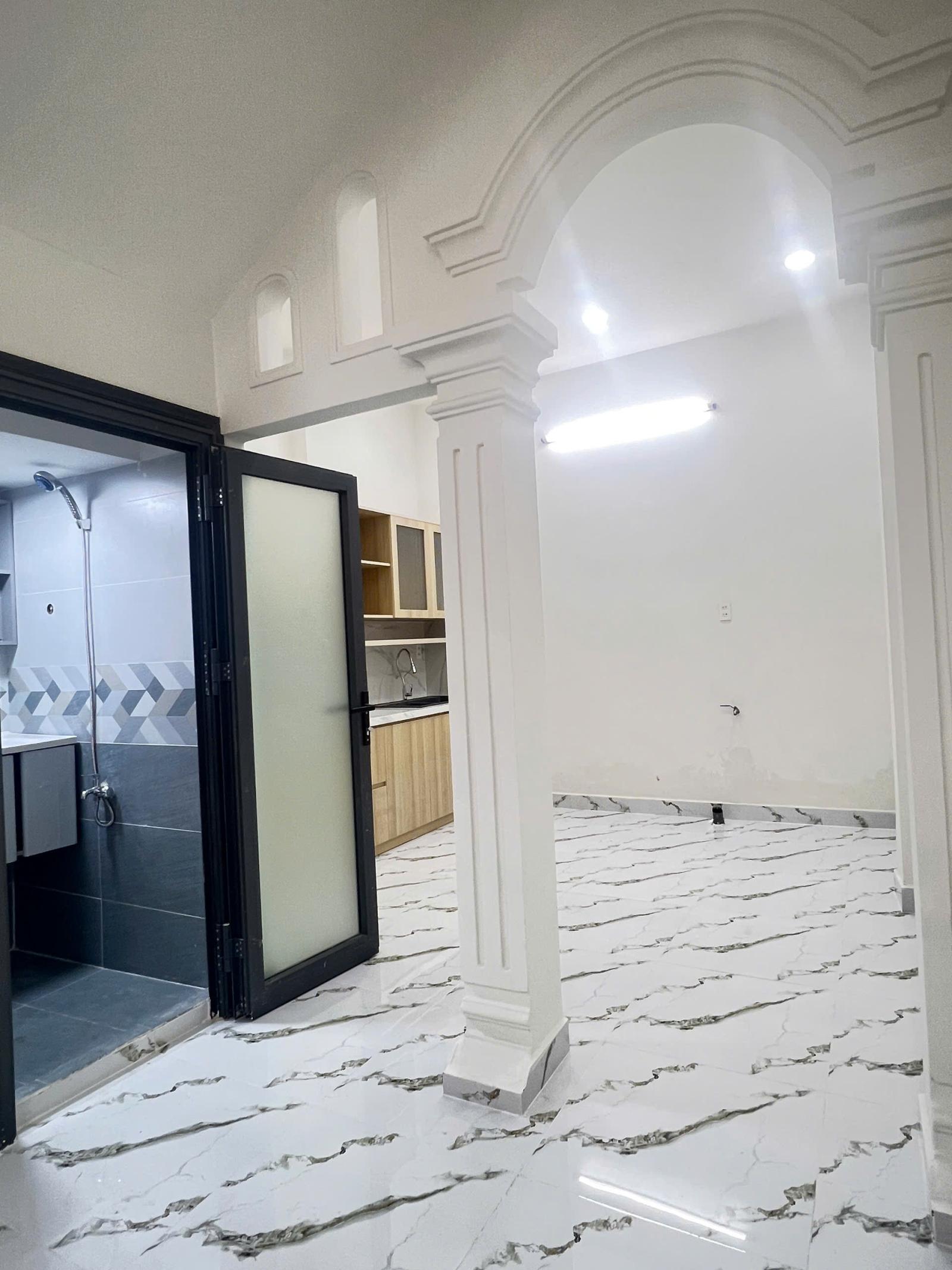 Nhà mới 4 tầng (4x14.5m) hẻm 154 Âu Dương Lân P.Chánh Hưng P3Q8 16013297