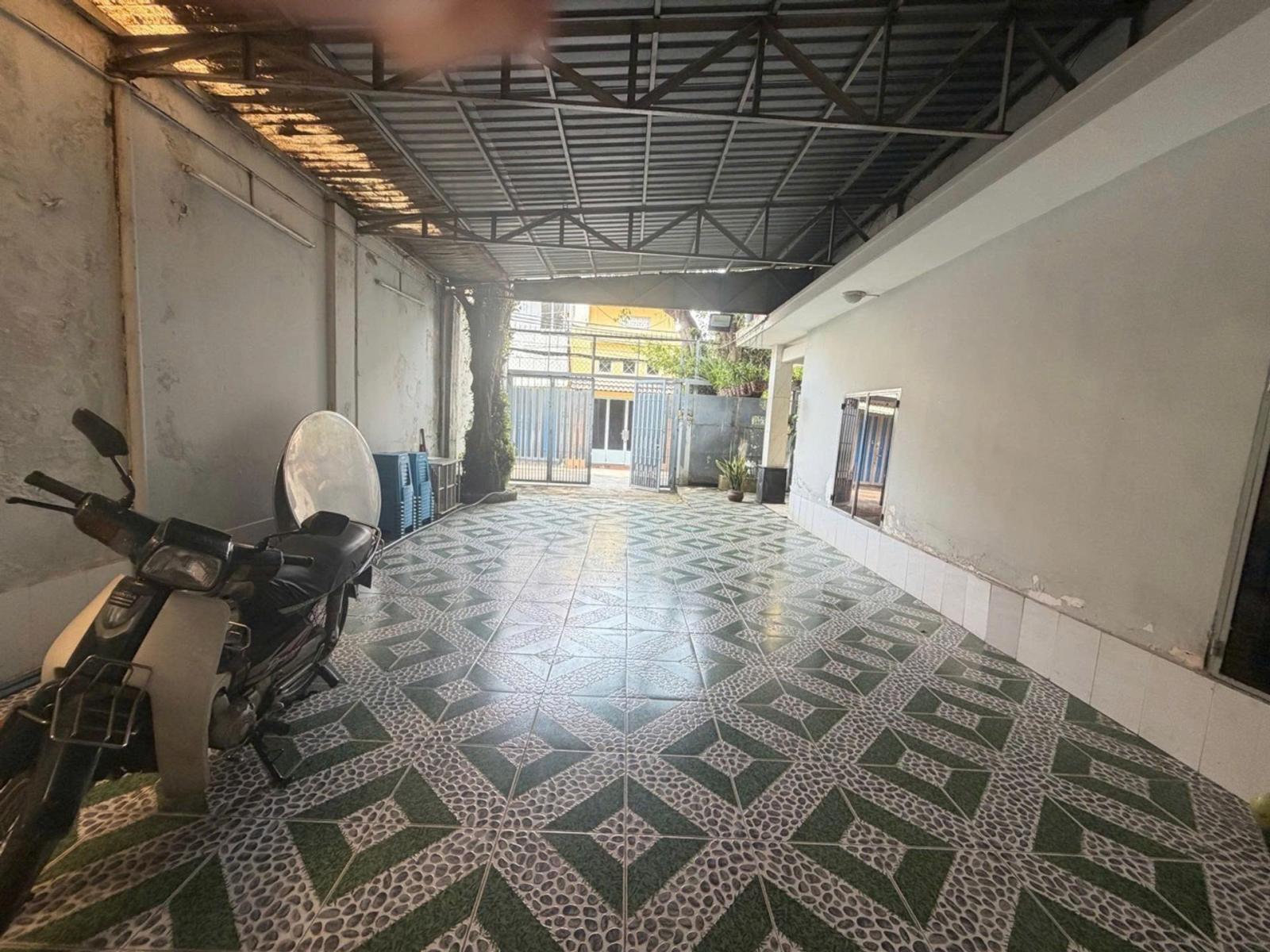 Bán nhà HXH, Trường Chinh 10x22, 5PN, phường Tân Sơn, giá 21 tỷ
 16013322