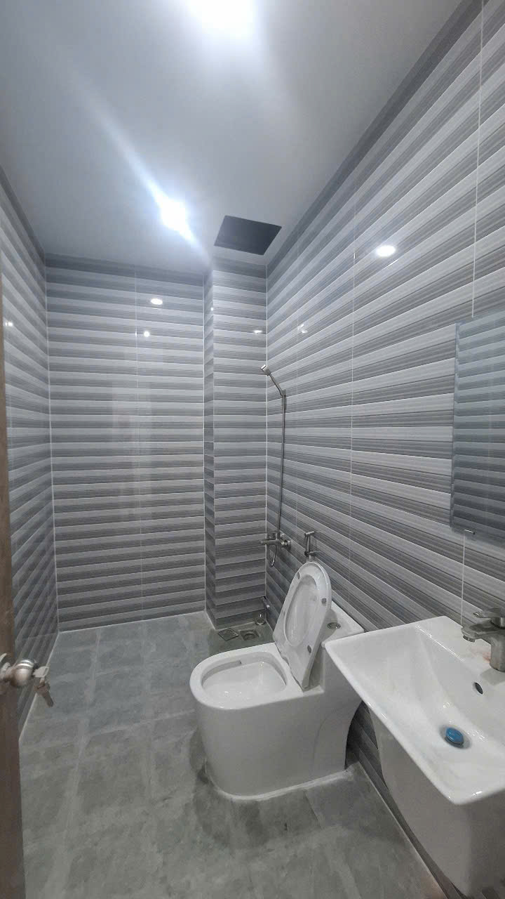 CHÍNH CHỦ CẦN BÁN NHÀ ĐẸP – FULL NỘI THẤT – GIÁ 2,8 TỶ - HUYỆN CẦN ĐƯỚC - TỈNH LONG AN 16013321