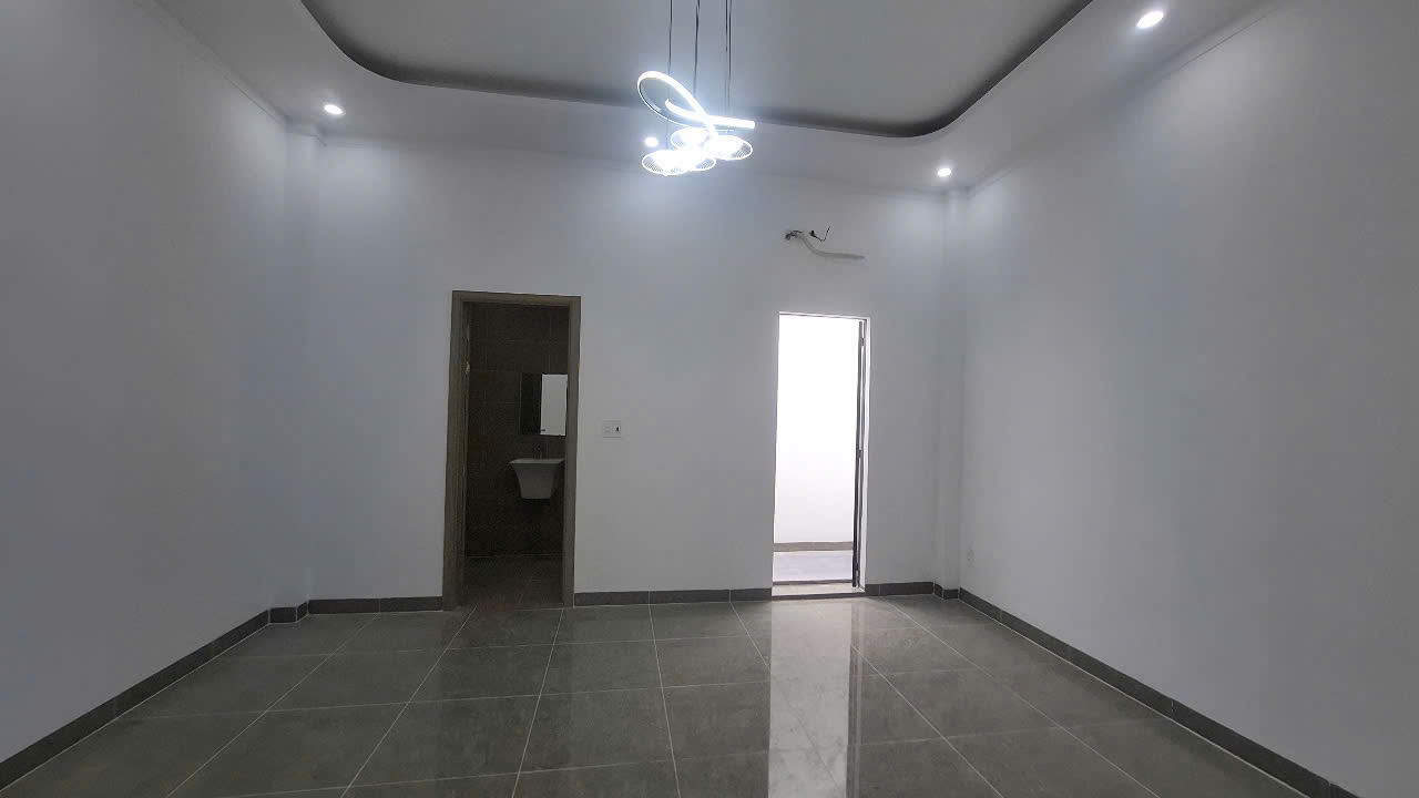 CHÍNH CHỦ CẦN BÁN NHÀ ĐẸP – FULL NỘI THẤT – GIÁ 2,8 TỶ - HUYỆN CẦN ĐƯỚC - TỈNH LONG AN 16013321