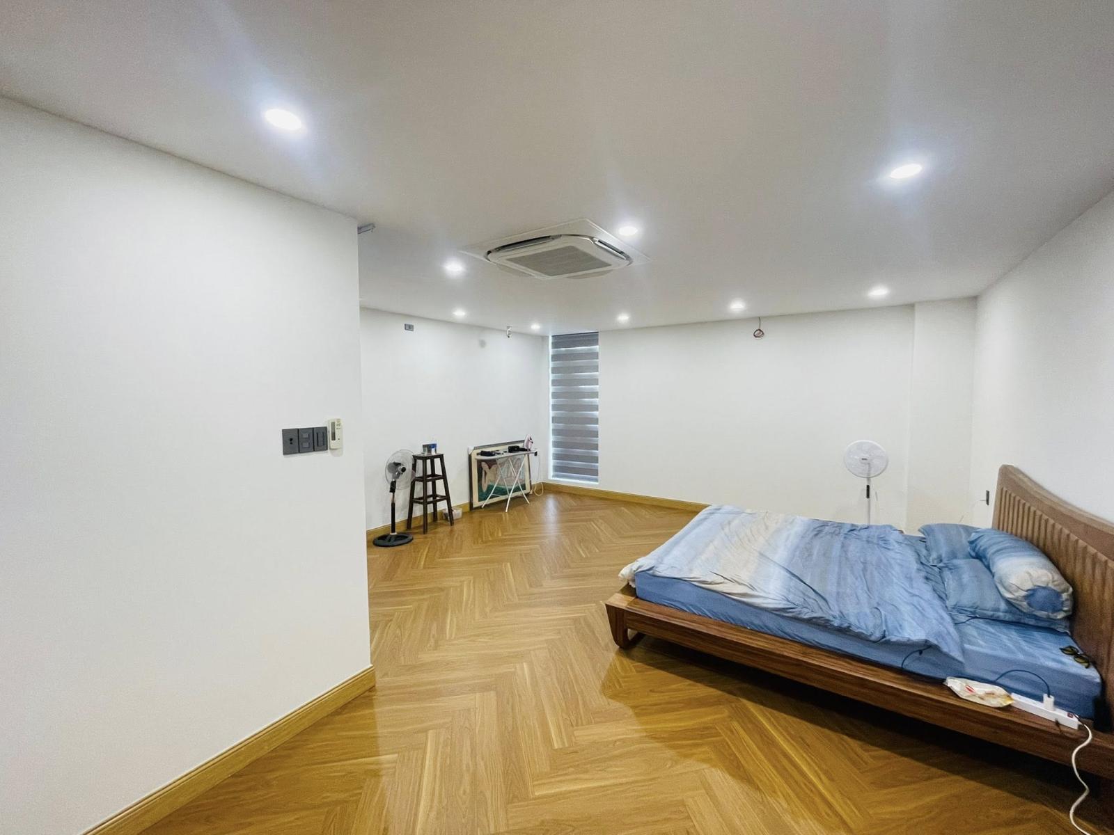 Bán nhà HXH 8m Phan Chu Trinh - giao Bạch Đằng vào, 6x14m, 4 Tầng - 5PN, chỉ 14,3 Tỷ. 16013333
