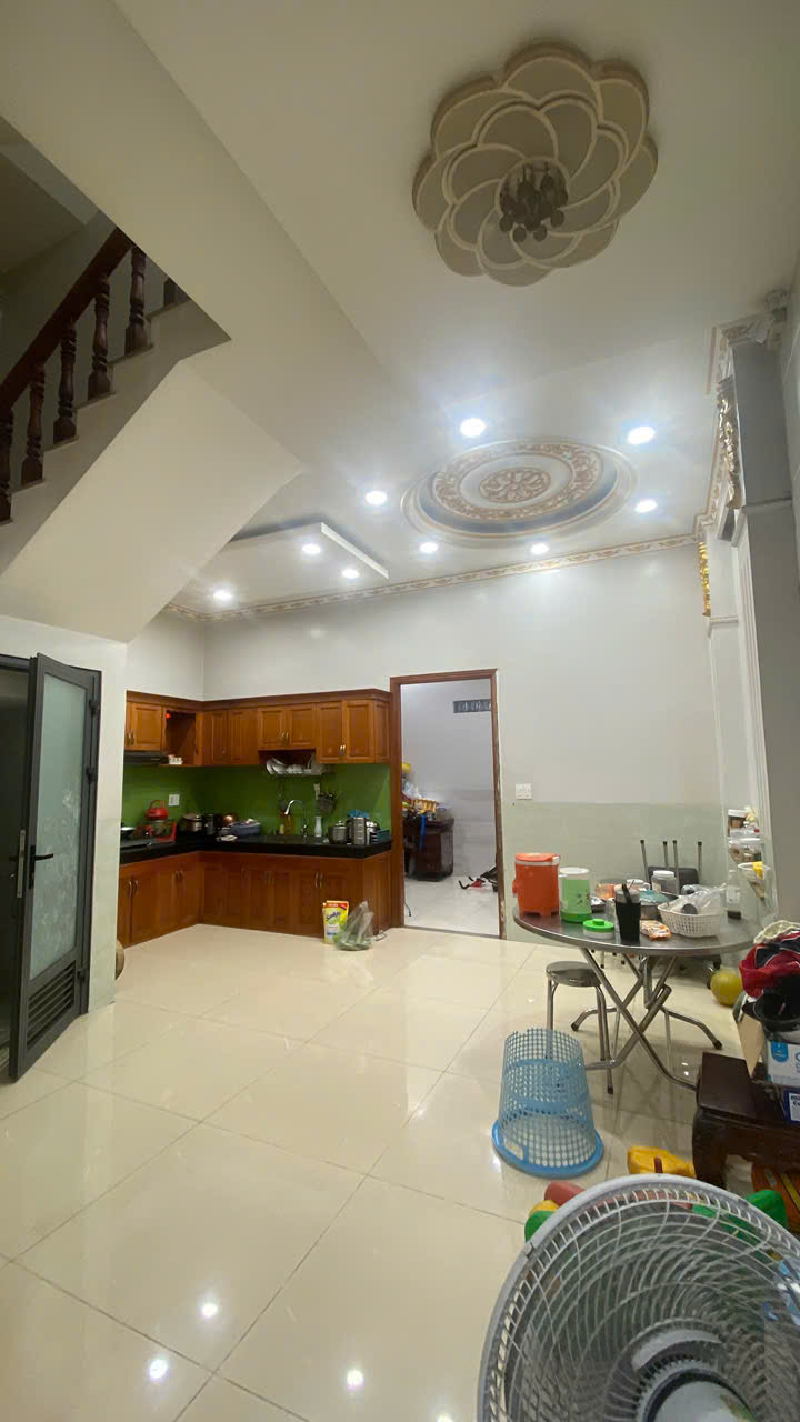 Bán nhà 4 tầng, 74m2 đường Số 6, Linh Xuân, Thủ Đức, TP HCM,  5PN, sổ hồng riêng, giá 6,1 tỷ. 16013347