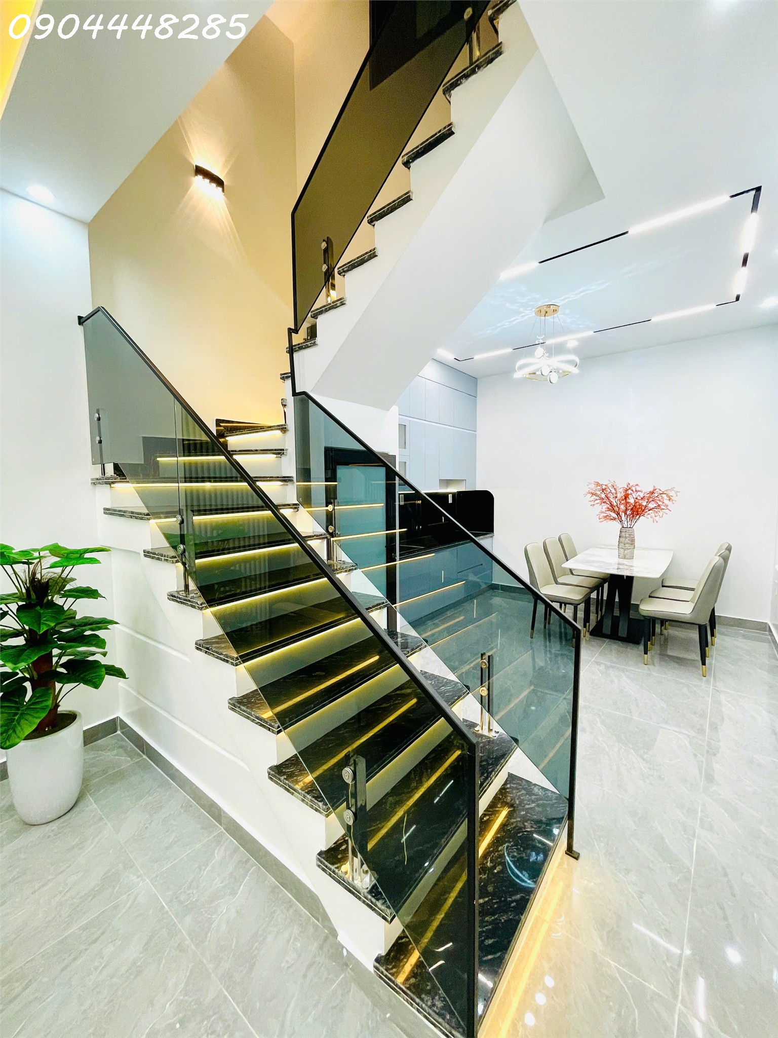 Bán 2 căn 4 tầng xây mới mặt ngõ Hồ Sen 16013392