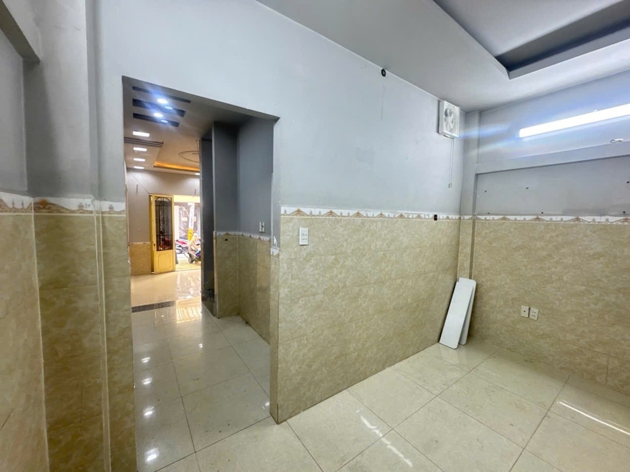 [H3040] Nhà vuông vức gần Emart Phan Huy Ích - Giá 6.x Tỷ 16013461