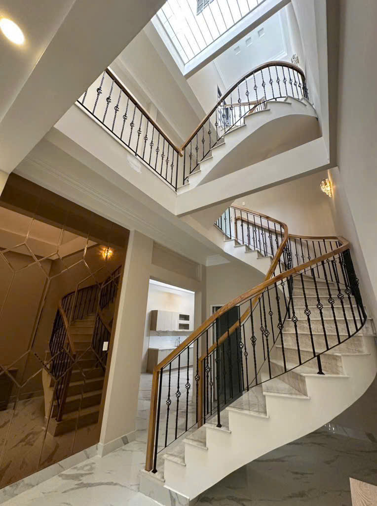 BÁN NHÀ HXH Đ. TÔN THẤT TÙNG, QUẬN 1 - THIẾT KẾ PHONG CÁCH XỊN SÒ - 121M2 - NGANG 6M*25M - NHỈNH 16013472