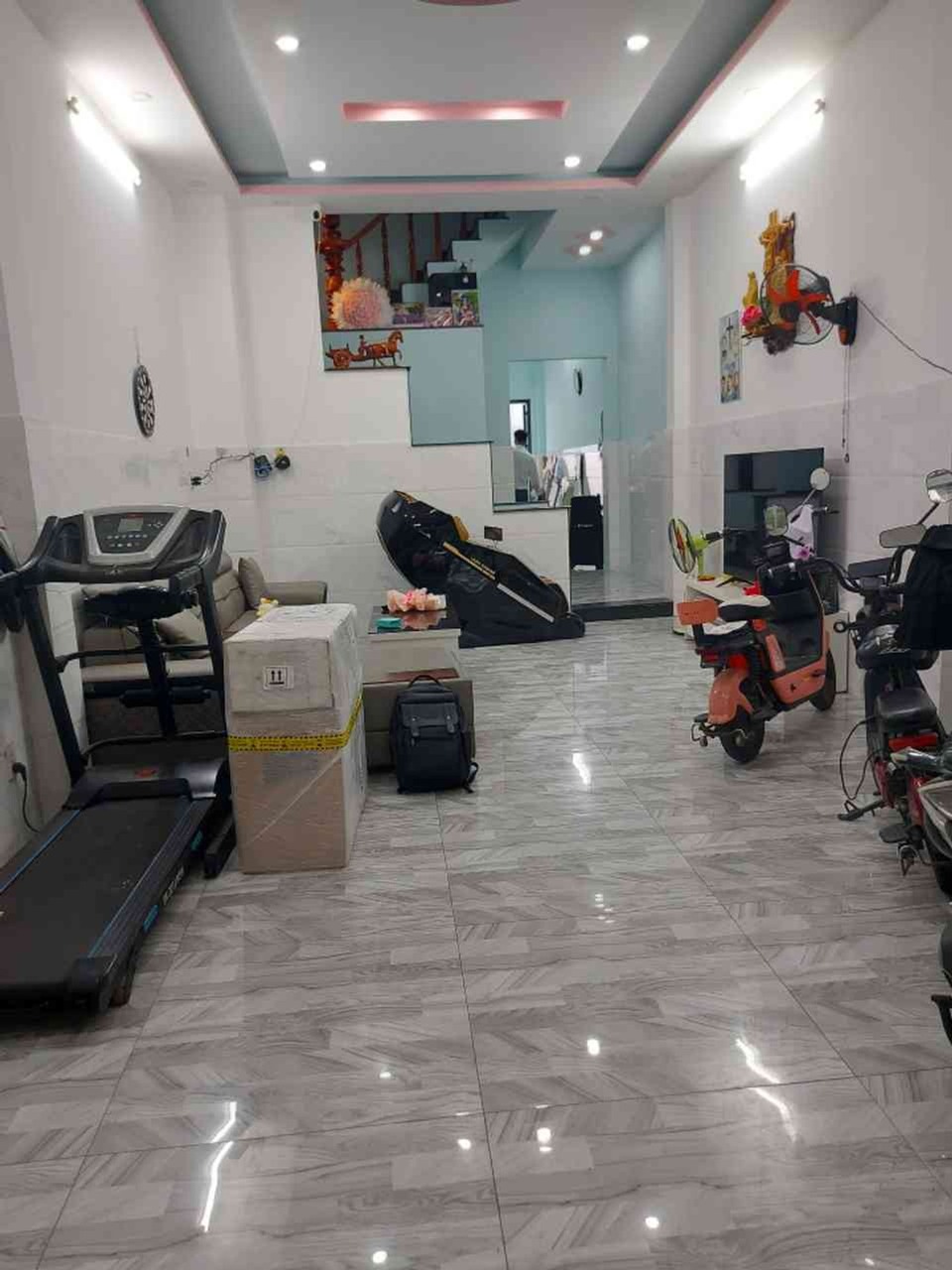 [T3041] Nhà 4T vuông vức sát Sân Golf Tân Sơn Nhất - Giá 7.x Tỷ 16013474
