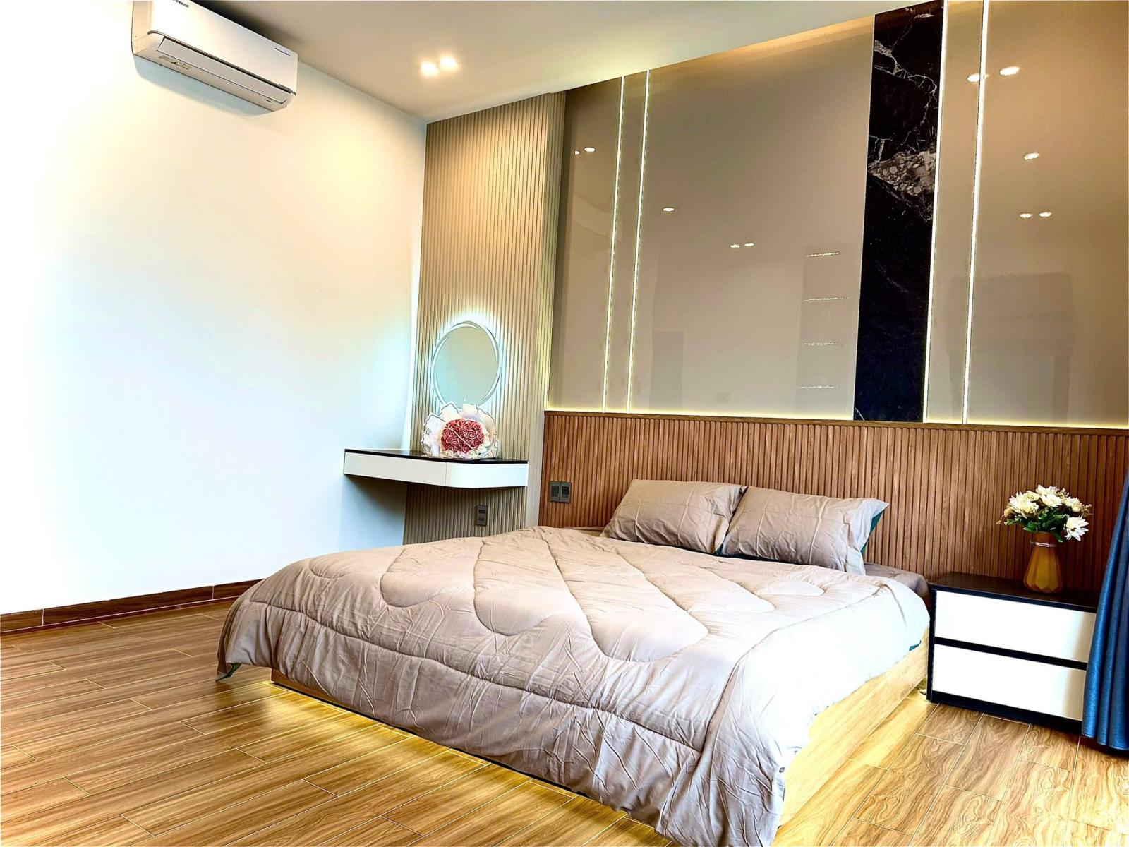 Siêu phẩm 3 tầng 3 mê đường Nguyễn Hữu Thọ - Hải Châu -Tp ĐN 16013487