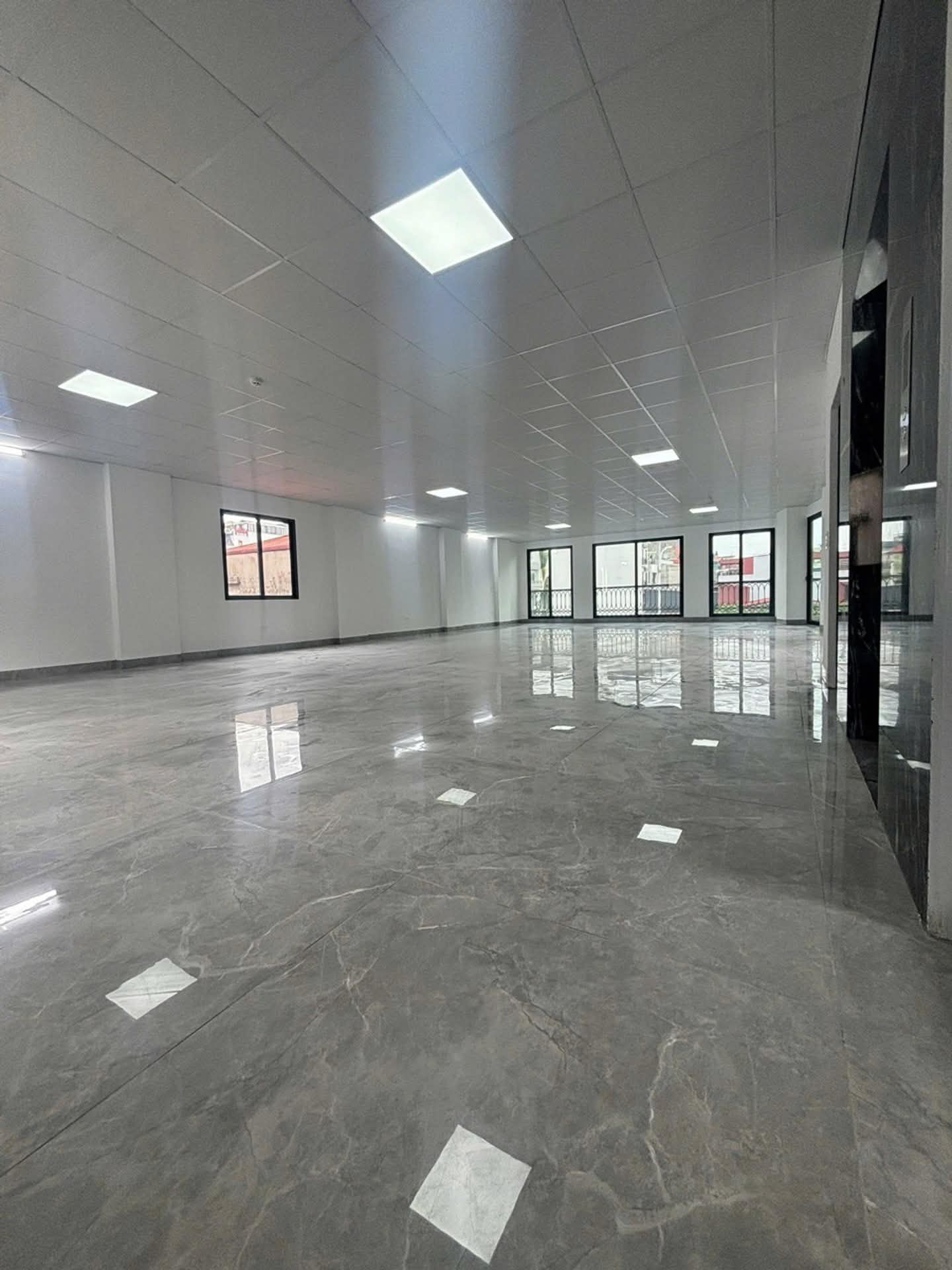 TÒA NHÀ MẶT PHỐ HỒNG TIẾN – BUILDING 10 TẦNG- MẶT TIỀN 8M 16013505