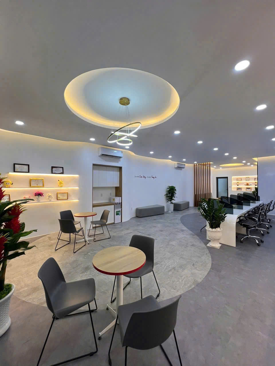 CHO THUÊ TÒA NHÀ KD MẶT TIỀN, 1 TRỆT 3 LẦU, 570M2 TẠI 156 ĐƯỜNG THỐNG NHẤT, P.10, Q.GÒ VẤP HCM 16013507