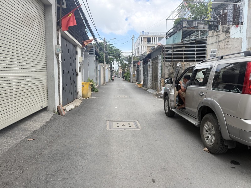 Bán nhà 84m2, 3 tầng, đường số 12, Hiệp Bình Phước, Thủ Đức, TP HCM. Sổ hồng riêng, giá 6.78 tỷ. 16013510