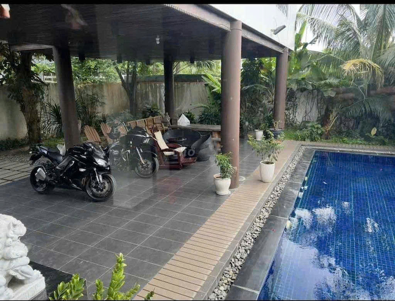 Bán biệt thự Thân Văn Nhiếp, 330m², hồ bơi riêng, 3 tầng, giá 68 tỷ 16013551