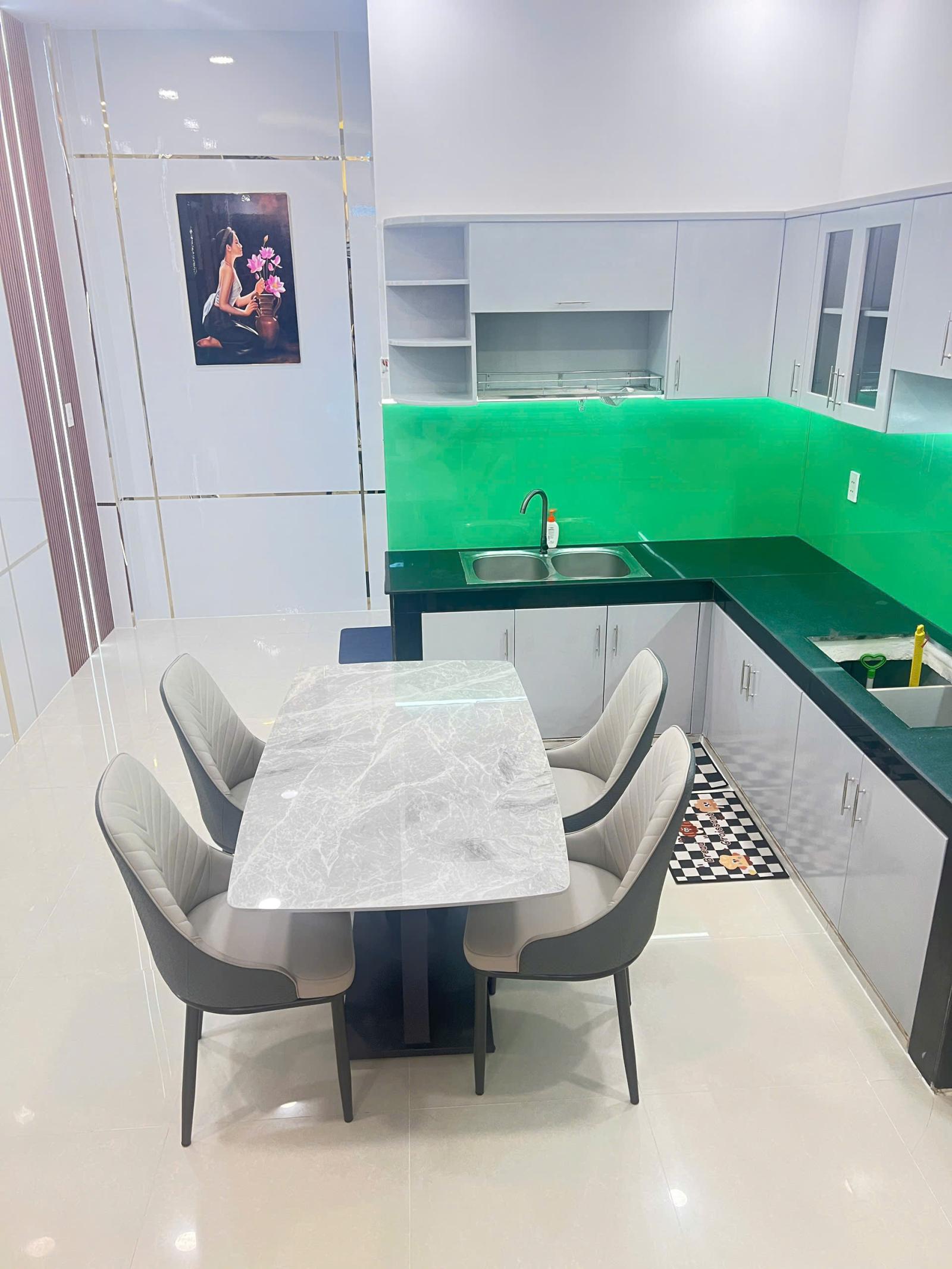 Nhà mới 4 tầng hẻm 154 đường Âu Dương Lân P. Chánh Hưng. Giá 7,5 tỷ TL 16013579