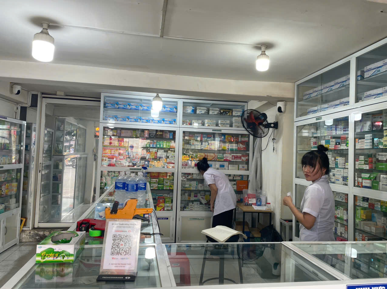 CHÍNH CHỦ CẦN SANG NHÀ THUỐC ĐANG HOẠT ĐỘNG BÌNH THƯỜNG TẠI QUẬN 11 GẦN CHỢ 16013642