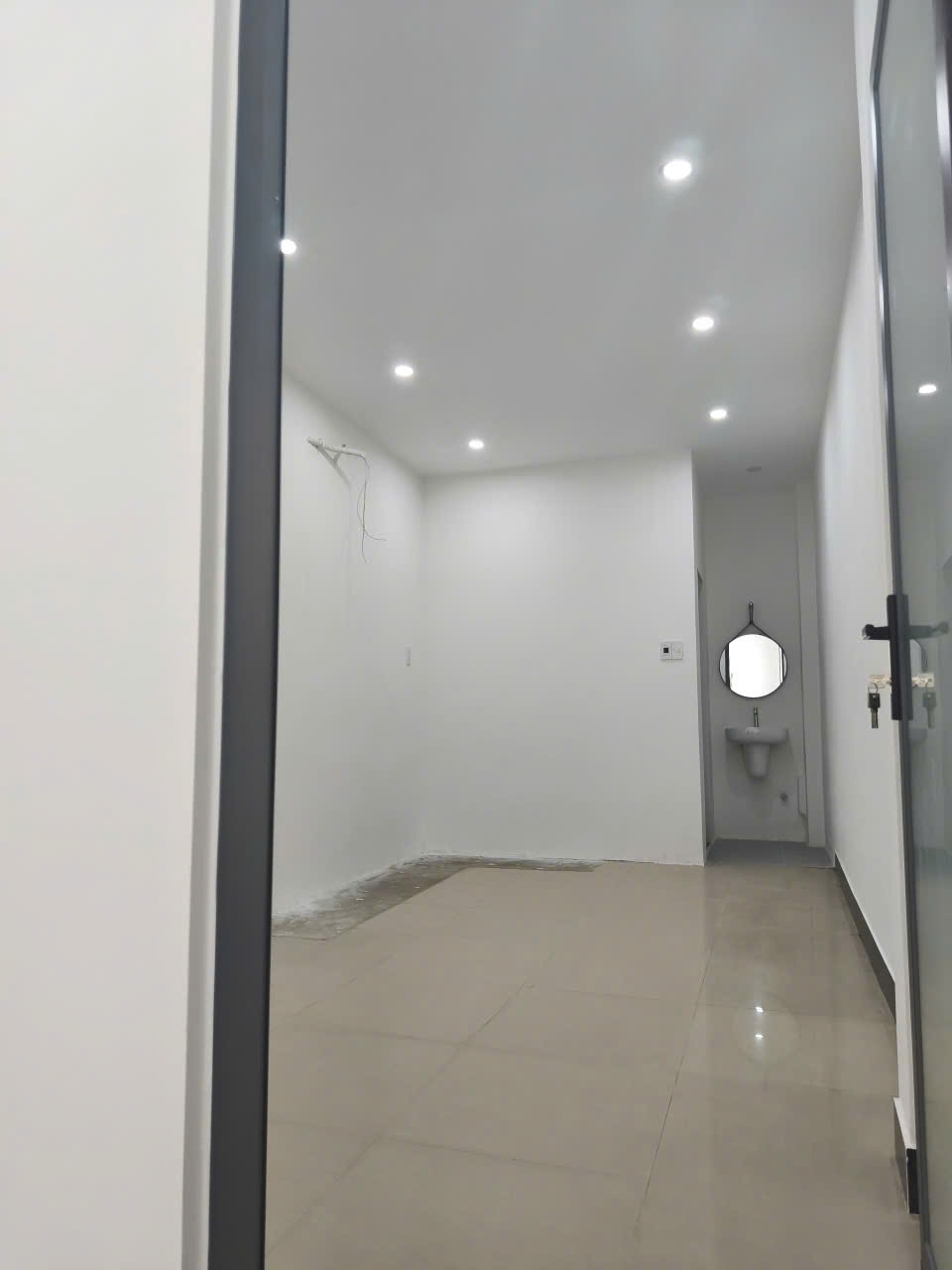 ♪ 1 nhà ra MT Lê Duẩn, kiệt thông, sổ vuông, hoàn công, 3 tầng cứng, hơn 3 tỷ 16013643