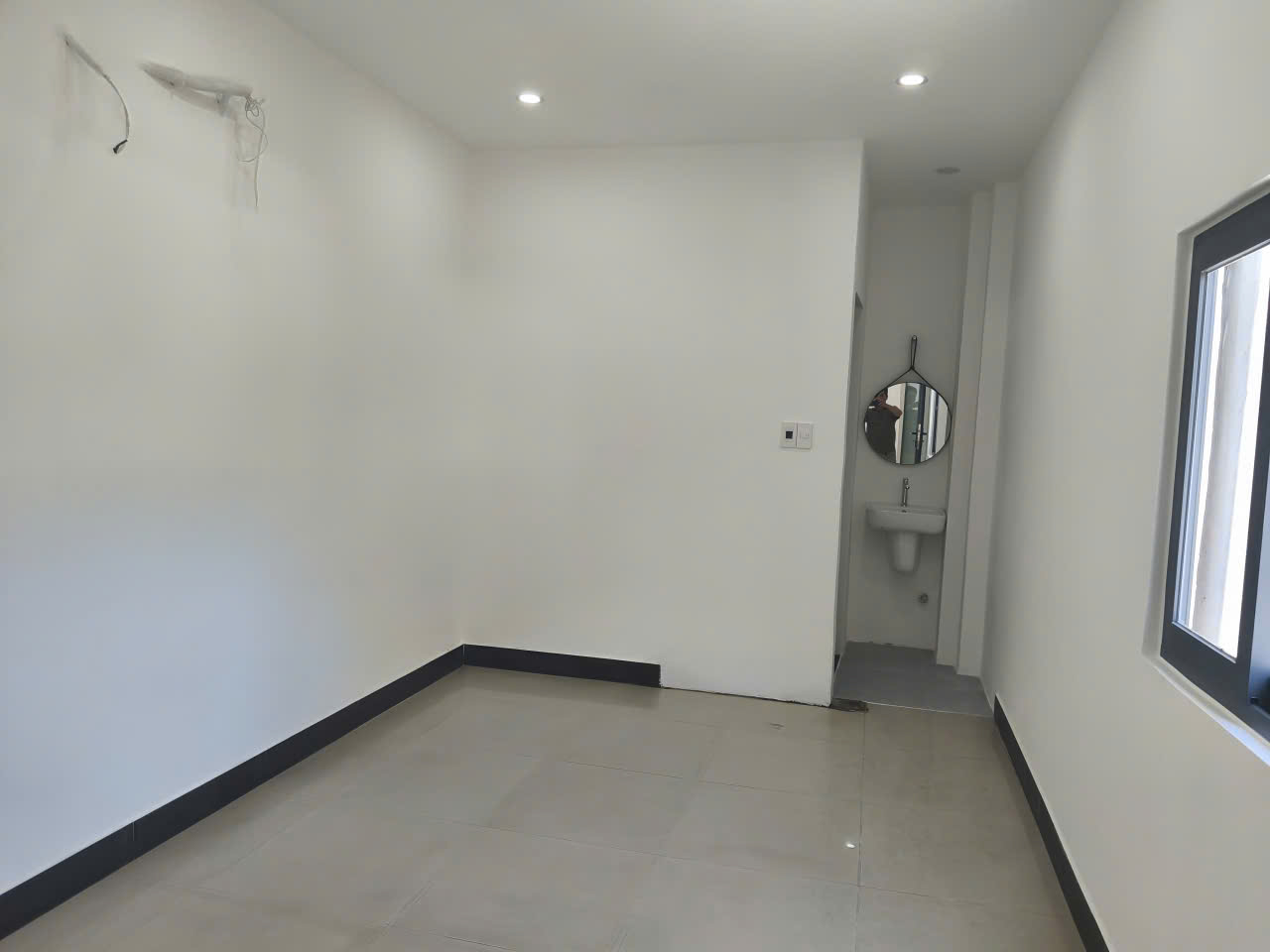 ♪ 1 nhà ra MT Lê Duẩn, kiệt thông, sổ vuông, hoàn công, 3 tầng cứng, hơn 3 tỷ 16013643