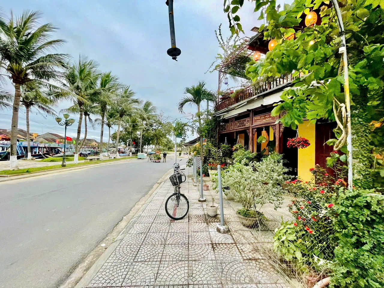 BÁN BIỆT THỰ GỖ SANG XỊN 2 TẦNG MẶT TIỀN VIEW SÔNG NGUYỄN PHÚC CHU, PHỐ CỔ HỘI AN, ĐÀ NẴNG- NGANG 16013654