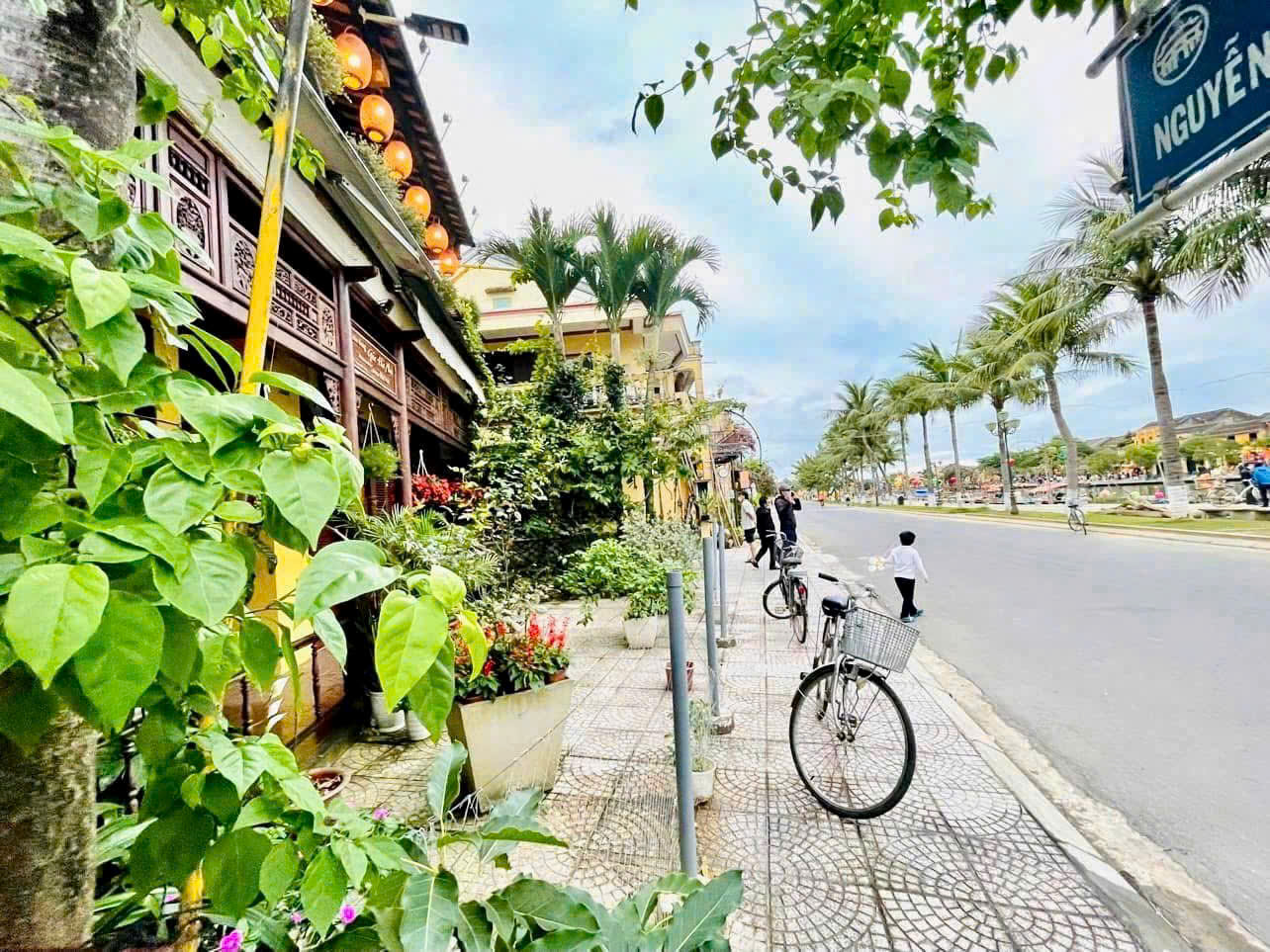 BÁN BIỆT THỰ GỖ SANG XỊN 2 TẦNG MẶT TIỀN VIEW SÔNG NGUYỄN PHÚC CHU, PHỐ CỔ HỘI AN, ĐÀ NẴNG- NGANG 16013654