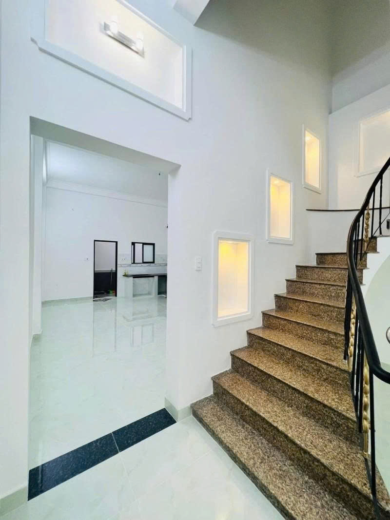 Bán nhà Mặt tiền Nguyễn Phúc Chu - gần Trường Chinh, 4,7x20m, 2 Tầng - 3PN, chỉ 15,5 Tỷ. 16013718
