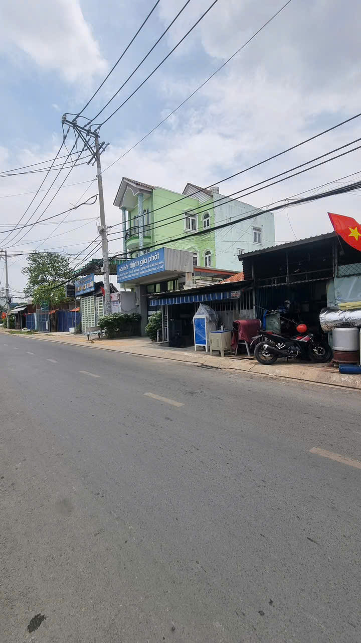 HÀNG HIẾM TÂN XUÂN – 1.400M² MẶT TIỀN ĐƯỜNG NHỰA – 720M² THỔ CƯ 16013721