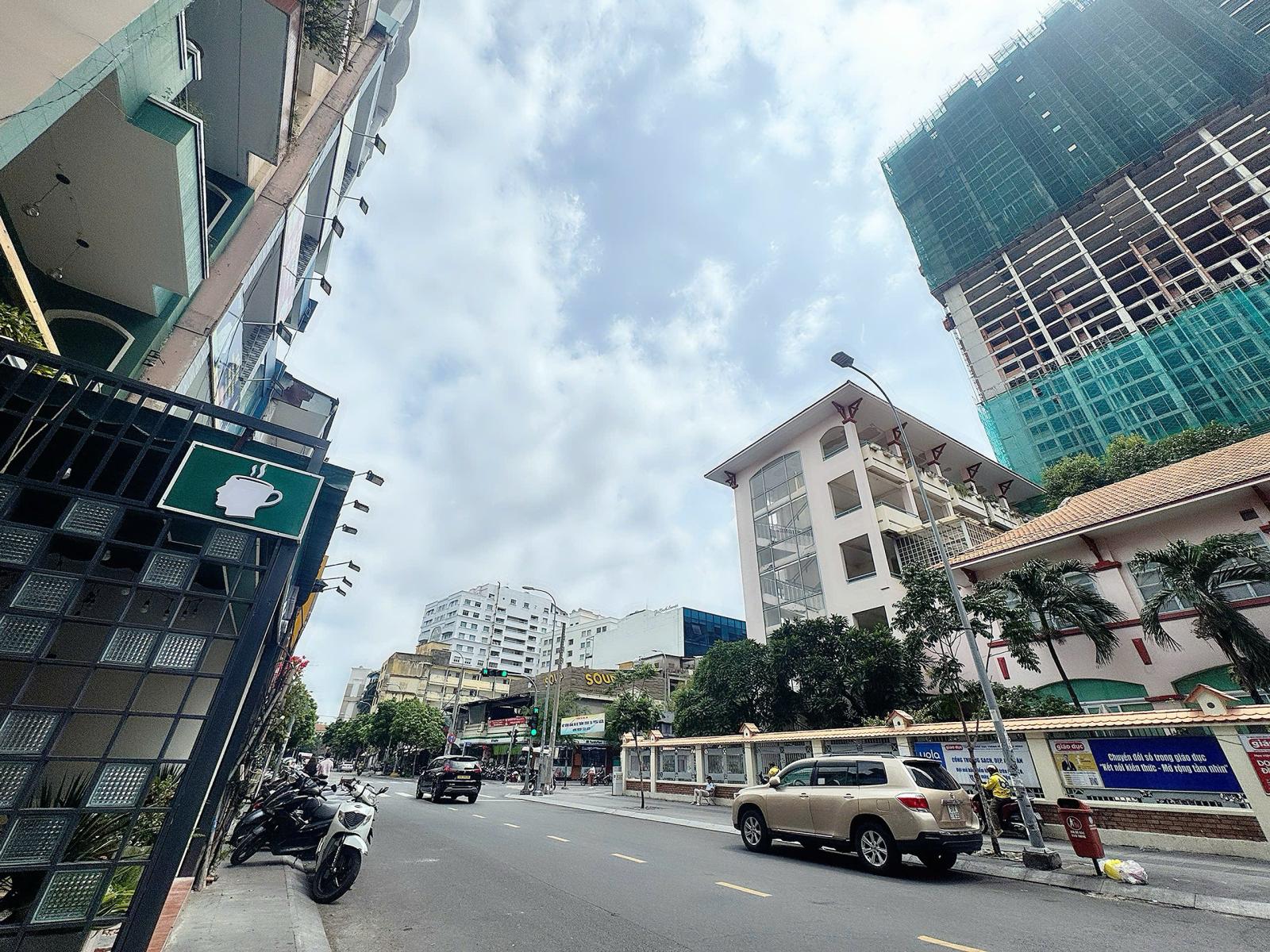 CHÍNH CHỦ CHƯA QUA ĐẦU TƯ - BÁN NHÀ 3 TẦNG XE TẢI ĐẬU CỬA Đ.NGUYẼN KHẮC NHU, QUẬN 1 - NGAY TRƯỜNG 16013758