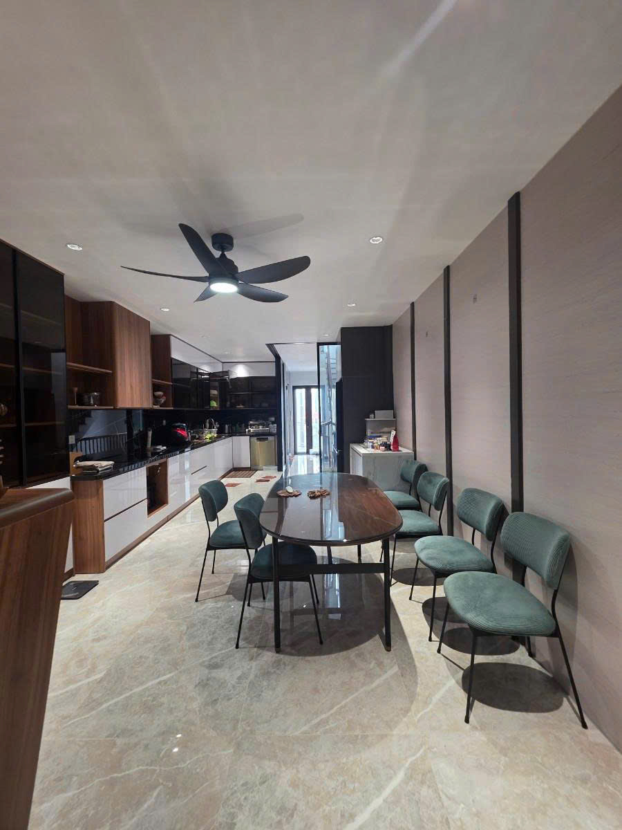 TÒA NHÀ PHÂN LÔ HOÀNG VĂN THÁI – 45M² – MT 4,5M – 8 TẦNG – THANG MÁY – Ô TÔ VÀO NHÀ – THÔNG SÀN 16013787