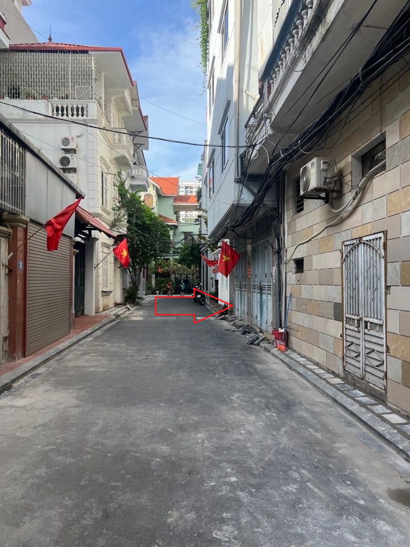Bán nhà 6 tỷ 4 tầng ô tô đỗ cửa,ngõ thông Sài Đồng,Long Biên 16013846