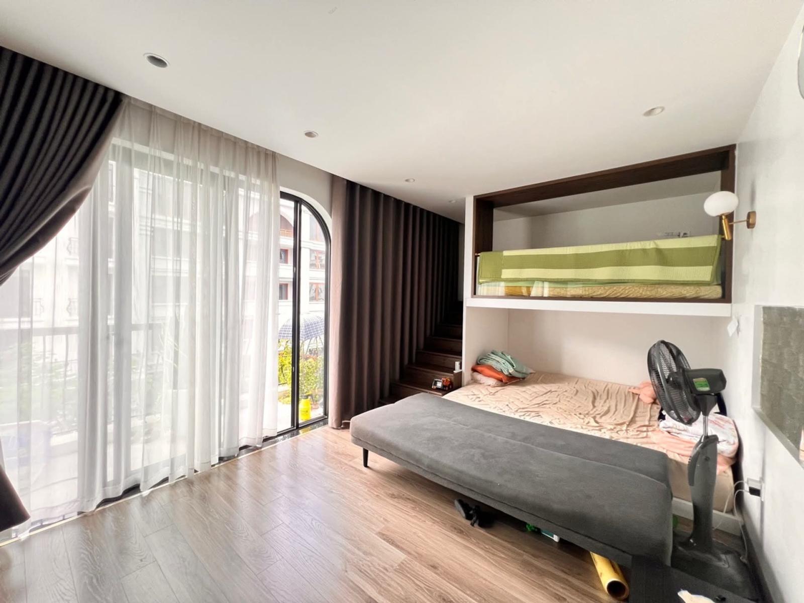 Liền kề Lâm Hạ 114m x 7 tầng, MT 6m, gần bệnh viện Tâm Anh, view cầu Trần Hưng Đạo 16013882