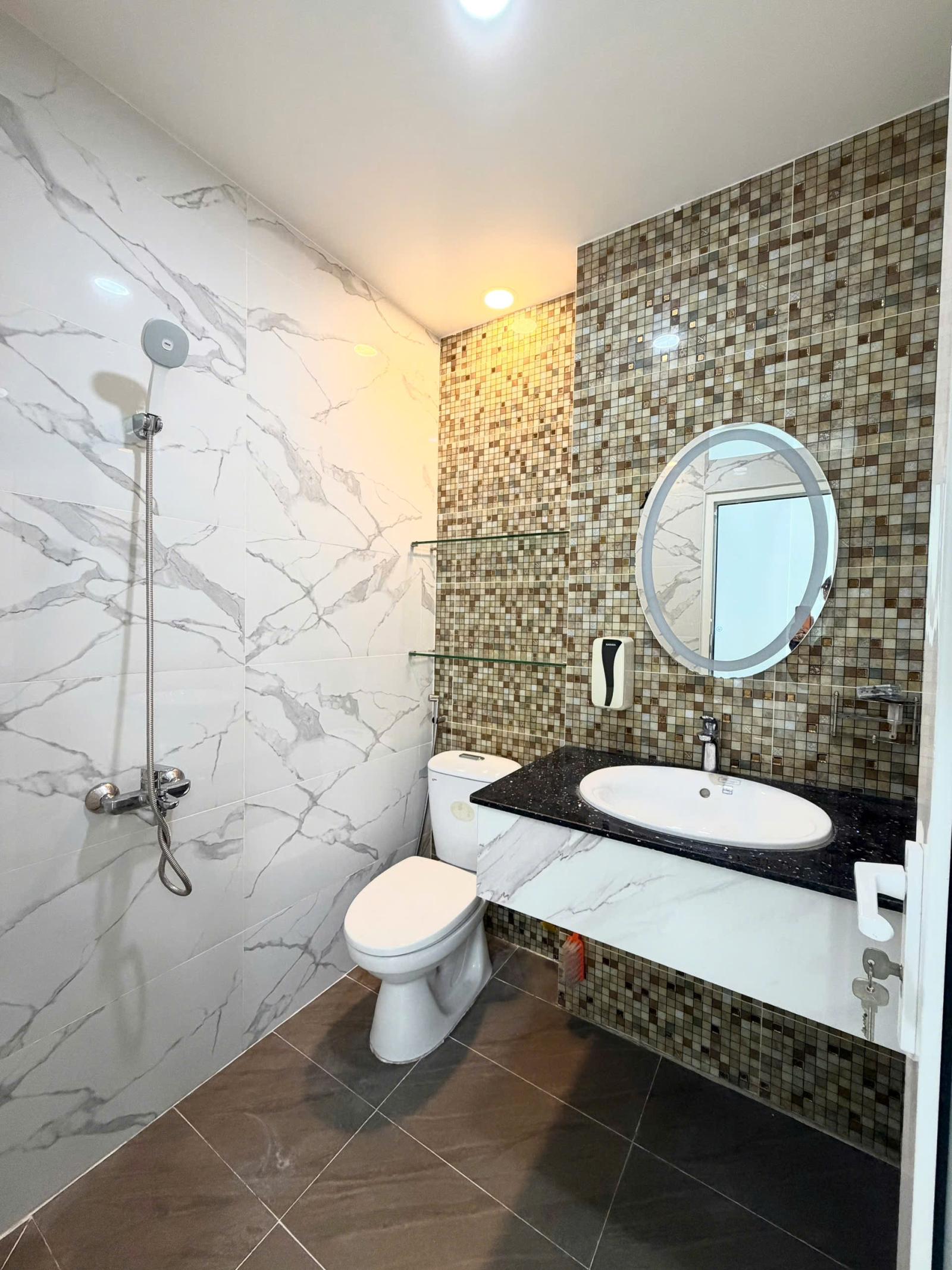 NHÀ ĐẸP – GIÁ TỐT – CẦN BÁN NHANH NHÀ 211/25 ĐƯỜNG Hoàng Hoa Thám, Phường 5, Quận Phú Nhuận, TP.HCM 16013886