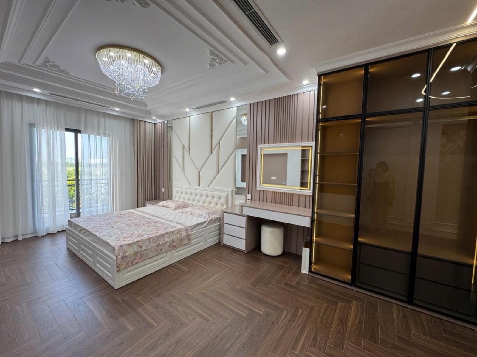 mặt phố Hồng Tiến, 7 tầng thang máy, gần bệnh viện Tâm Anh - cầu Trần Hưng Đạo 16013887