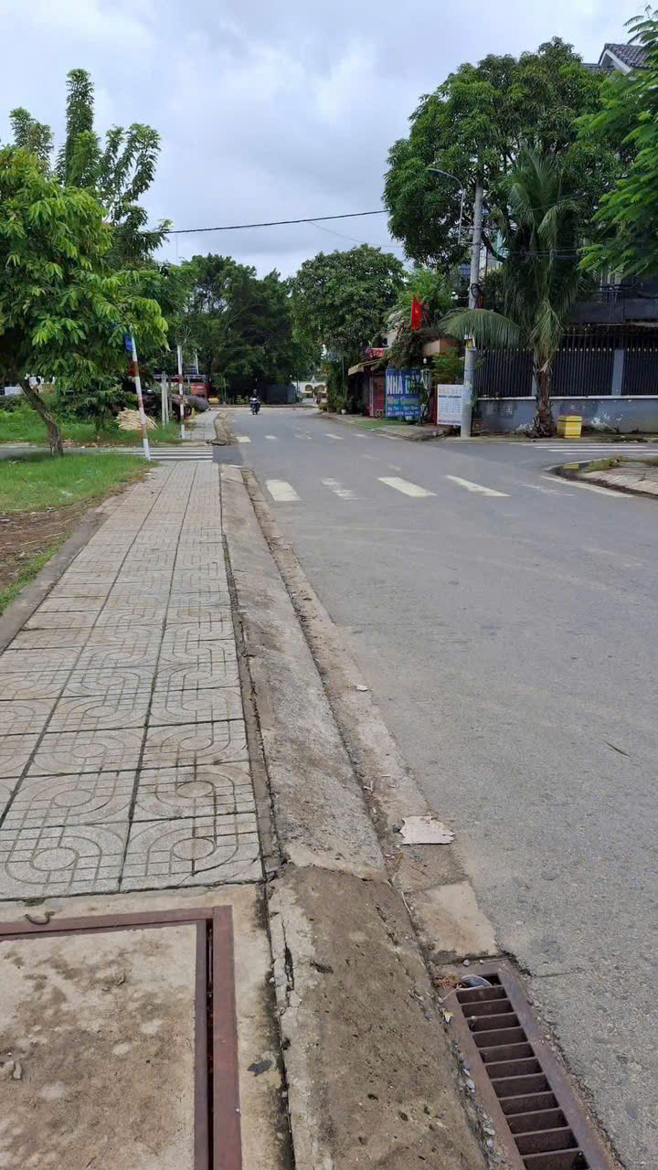 HÀNG HIẾM TÂN XUÂN – 1.400M² MẶT TIỀN ĐƯỜNG NHỰA – 720M² THỔ CƯ 16013889