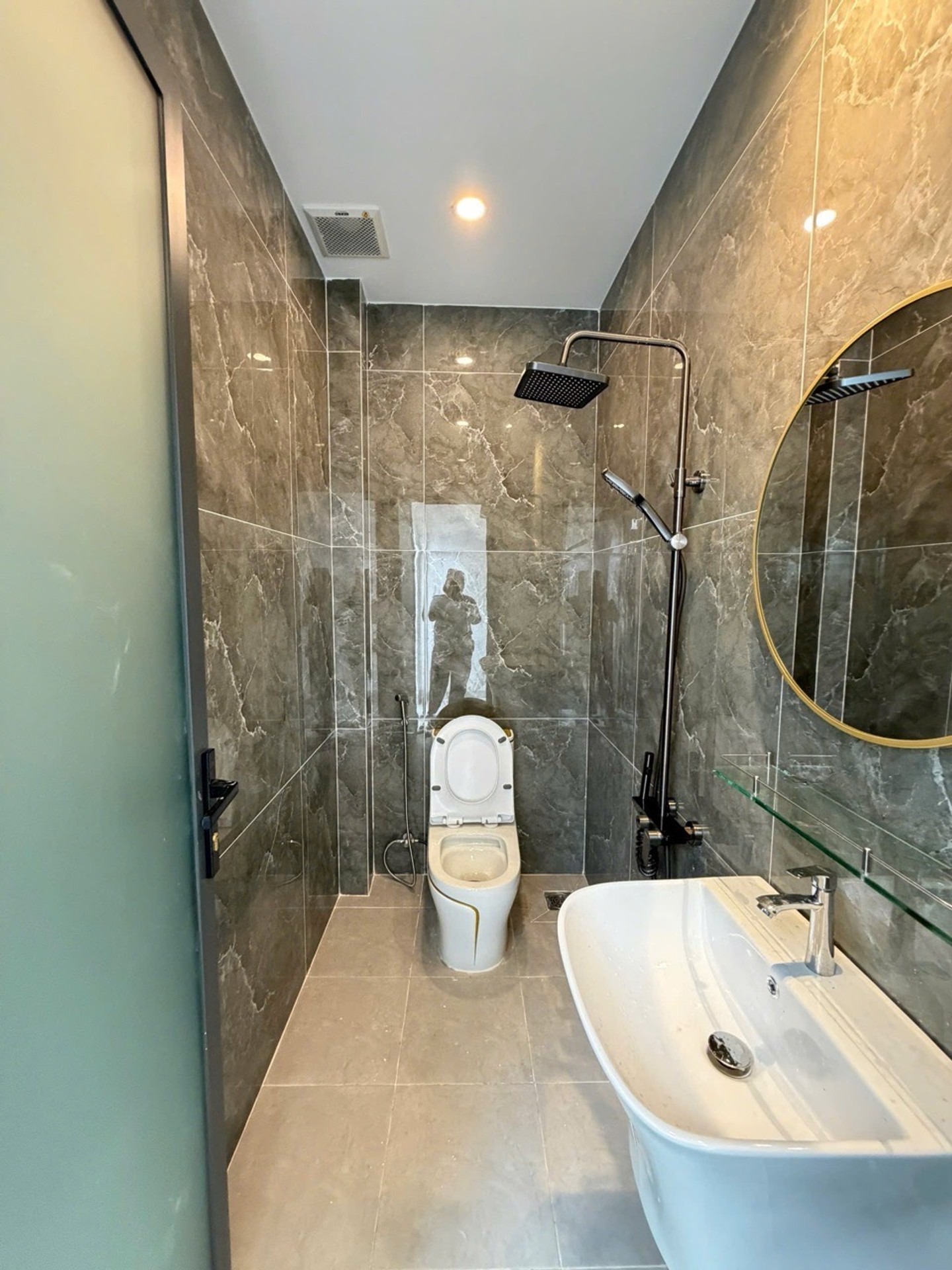 Bán nhà Hiêp Thành q12 4 x23 2 tầng mới 4,9 tỷ 16013890