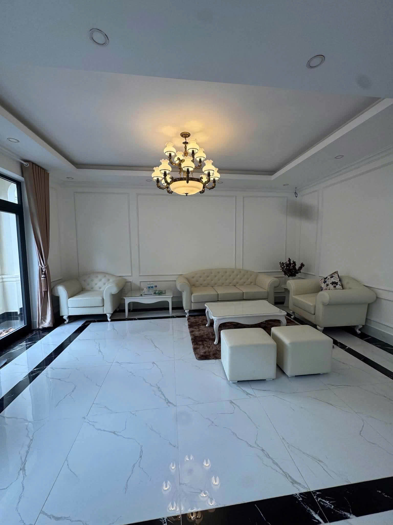 Cho thuê villa 10 phòng căn góc Măng Lin phường Langbiang giá 25 triệu tại Đà Lạt Lâm Đồng 16013897