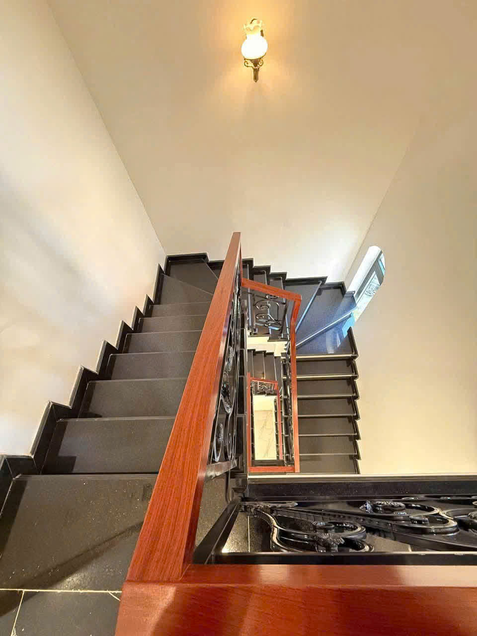 Cho thuê villa 10 phòng căn góc Măng Lin phường Langbiang giá 25 triệu tại Đà Lạt Lâm Đồng 16013897