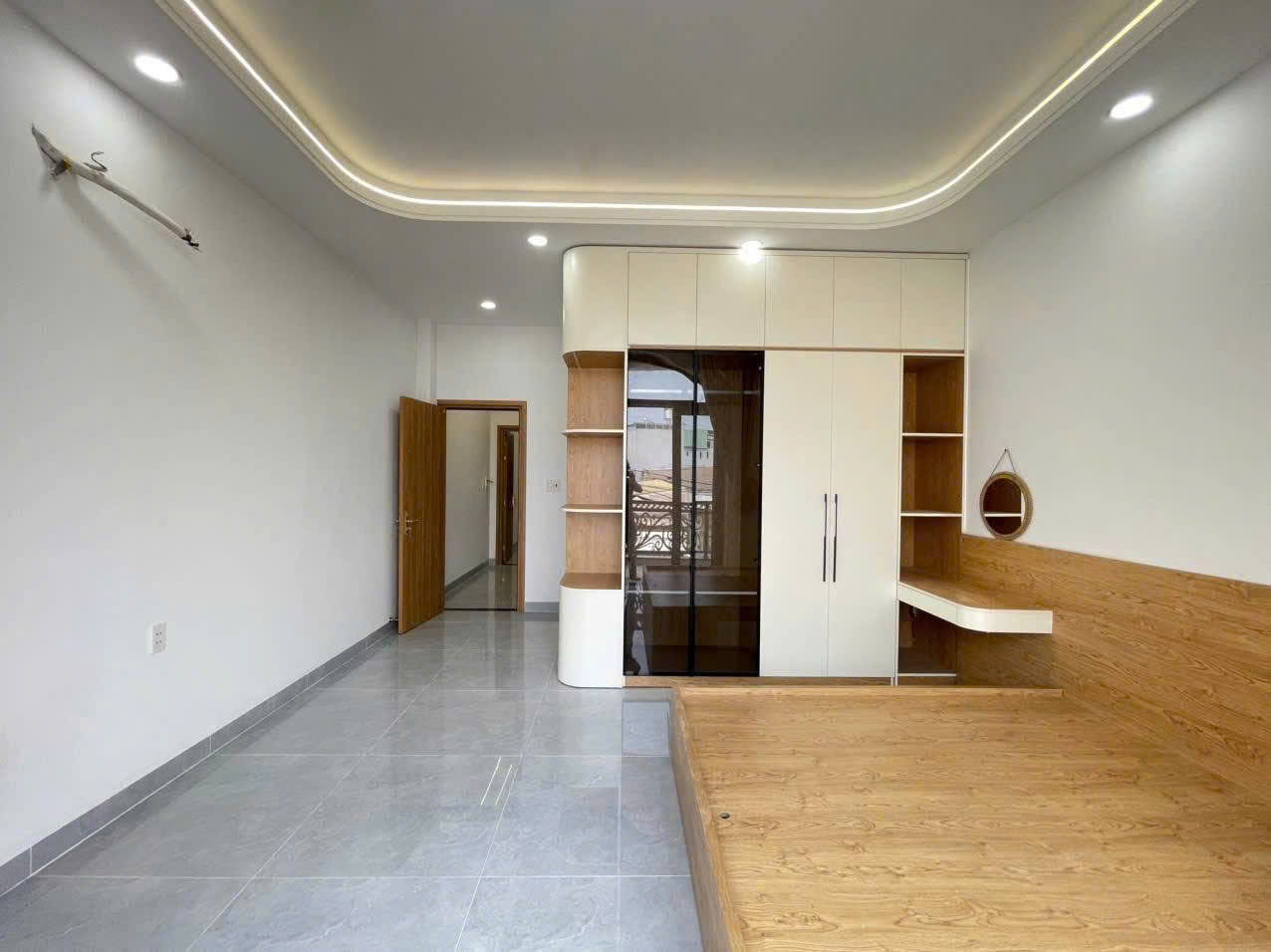 9,39 TỶ SỞ HỮU NHÀ TÂN CỔ ĐIỂN MẶT TIỀN HIỆP THÀNH 12 – 4 TẤM HIỆN ĐẠI 16013922