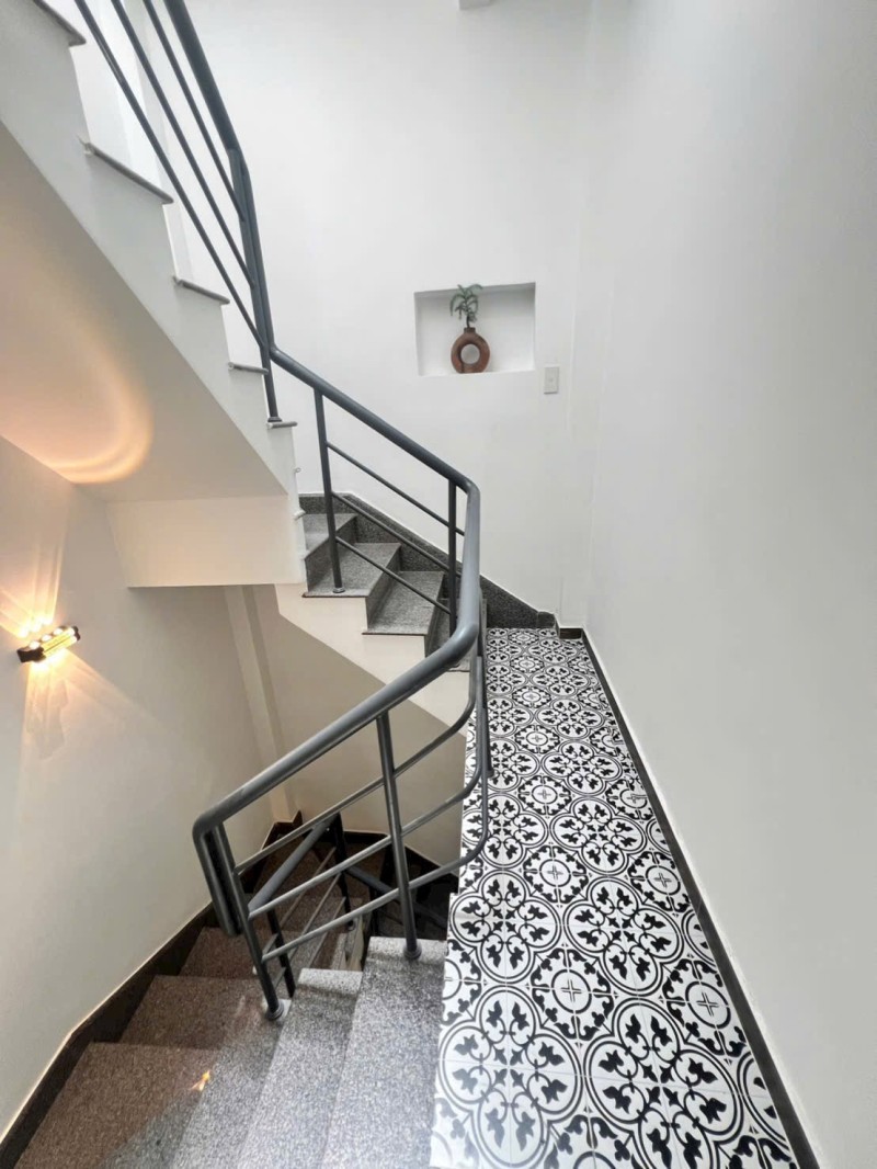 LÊ THỊ BẠCH CÁT Q11 - 25M2 - 5 TẦNG ĐÚC 3PN 2WC SÂN THƯỢNG GIÁ 4.5 TỶ 16013970