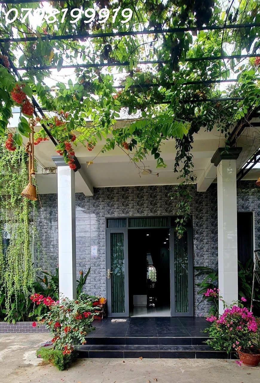 Bán Nhà riêng 1030m2 sẵn 1030m2 thổ cư giá 16,8 tỷ Đường Liên Ấp 3A - Xã Mỹ Yên Tây Ninh 16014017